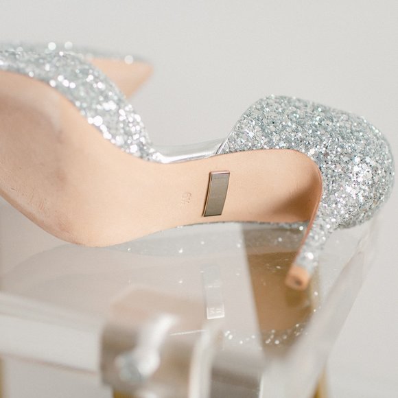 Badgley Mischka Women's Daisy Silver Glitter Heels 6.5 Women's New in Box - Picture 9 of 14
